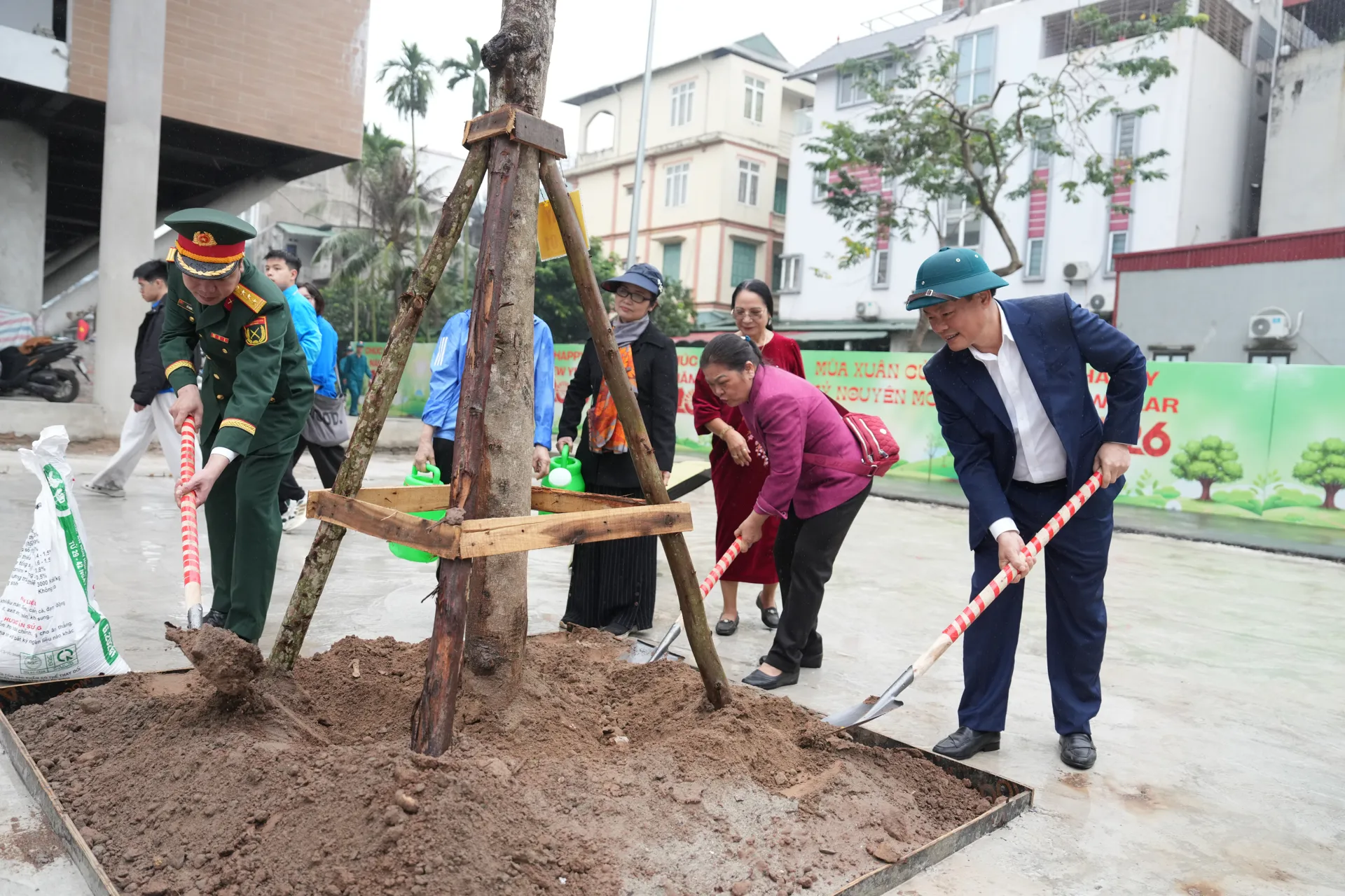 Phường Hồng Hà chung tay xây dựng môi trường sống xanh