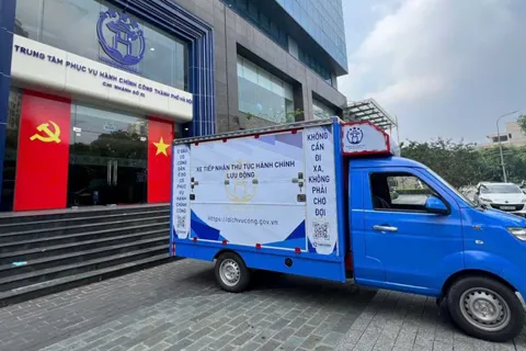 Lần đầu tiên Hà Nội có xe dịch vụ công lưu động về các khu dân cư xa trung tâm