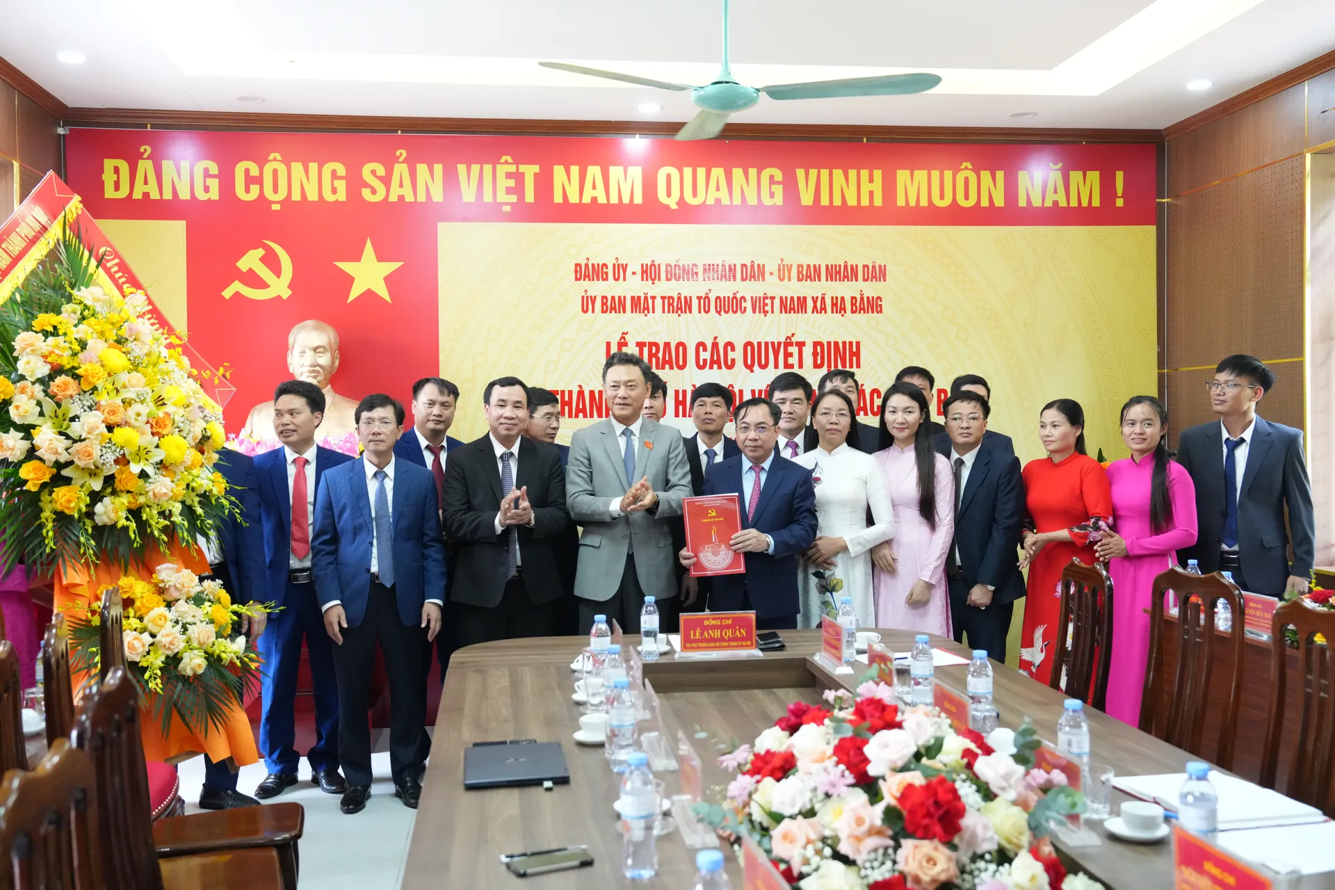 Đồng chí Nguyễn Mạnh Hồng được chỉ định giữ chức Bí thư Đảng ủy xã Hạ Bằng