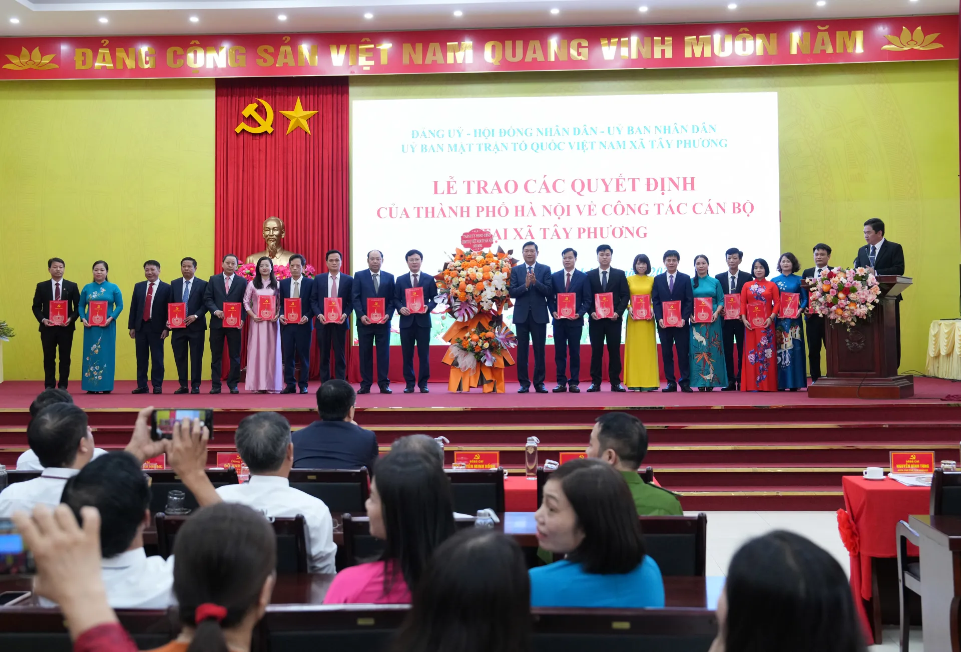 Đồng chí Nguyễn Minh Hồng được chỉ định giữ chức Bí thư Đảng ủy xã Tây Phương