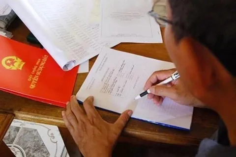 Đính chính giấy chứng nhận đã cấp bảo đảm tính chính xác và quyền lợi của người sử dụng đất