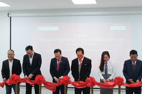 Trọng tài Thương mại Quốc tế APEC Việt Nam: hoàn thiện thiết chế pháp lý cho Trung tâm Tài chính quốc tế