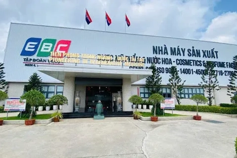 Khởi tố EBC Đồng Nai: mỹ phẩm giả hay giả mỹ phẩm?