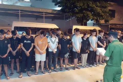 Khởi tố 35 đối tượng gây náo loạn phố đêm Đà Nẵng: Lời cảnh tỉnh cho gia đình và xã hội