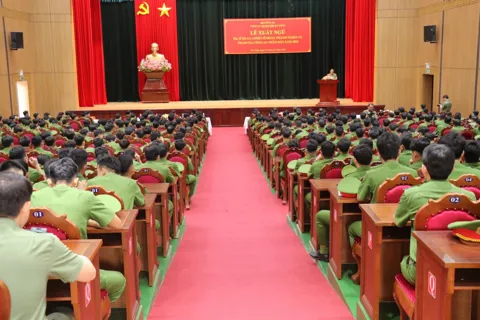 Trang trọng Lễ xuất ngũ 492 chiến sĩ nghĩa vụ Công an nhân dân tại Đà Nẵng