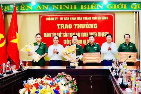 Biểu dương lực lượng phá án ma túy gần 300kg qua Chuyên án QB525