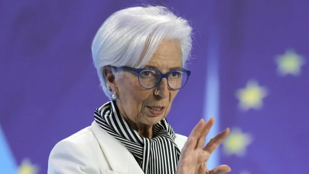 Chủ tịch ECB: Euro có thể vượt USD để trở thành đơn vị tiền tệ toàn cầu