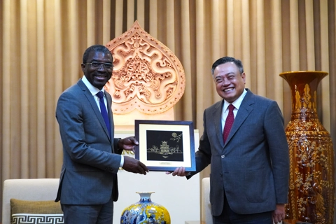 Hà Nội thúc đẩy hợp tác với UNESCO nhằm gìn giữ các di sản Thăng Long, Cổ Loa