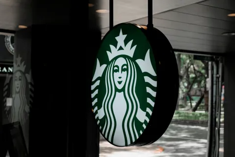 Kế hoạch tái cấu trúc trị giá 1 tỷ USD của Starbucks