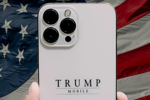 "Canh bạc lớn" của gia đình ông Trump trong lĩnh vực viễn thông di động
