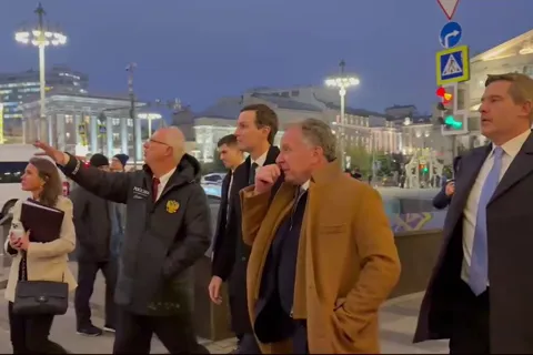 Đặc phái viên và con rể ông Trump đến Nga gặp ông Putin, bàn về vấn đề Ukraine