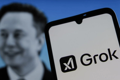 Công ty AI của tỷ phú Elon Musk xin lỗi vì chatbot Grok phát ngôn gây tranh cãi