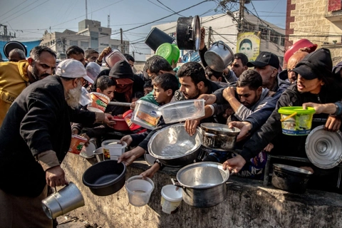 Liên hợp quốc: viện trợ đến Gaza nhỏ giọt, hàng trăm xe cứu trợ ùn tắc tại biên giới