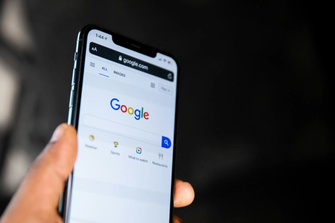 Google nâng cấp AI Mode: tìm kiếm bằng camera, tự đặt lịch – cuộc chơi công nghệ sang trang mới