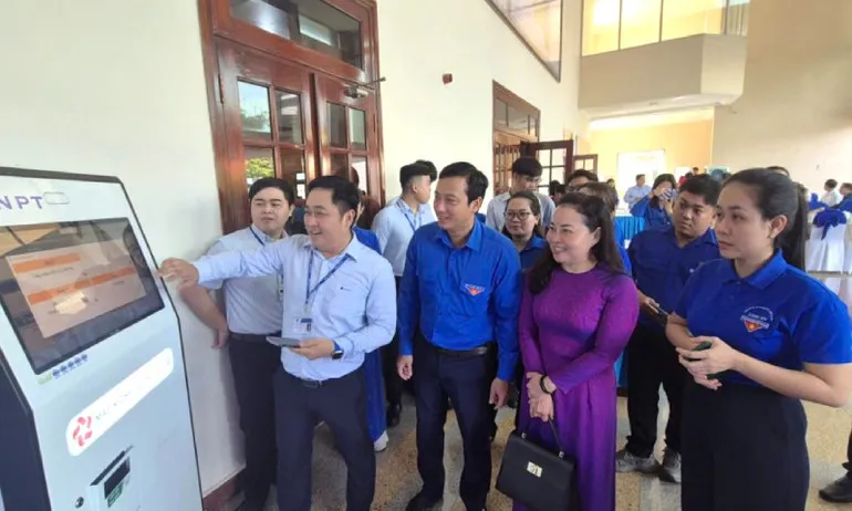 Tây Ninh phát động phong trào “Bình dân học vụ số”