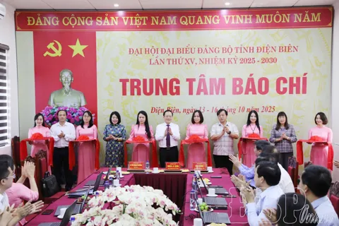 Khai trương Trung tâm Báo chí phục vụ Đại hội Đảng bộ tỉnh Điện Biên lần thứ XV