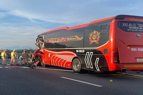 Tai nạn giao thông nghiêm trọng trên cao tốc Đà Nẵng - Quảng Ngãi, nhiều người thương vong