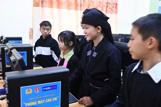 Lan tỏa phong trào "Bình dân học vụ số"
