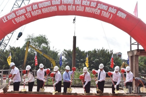 Khởi công dự án chào mừng Đại hội Đảng bộ tỉnh Đồng Tháp