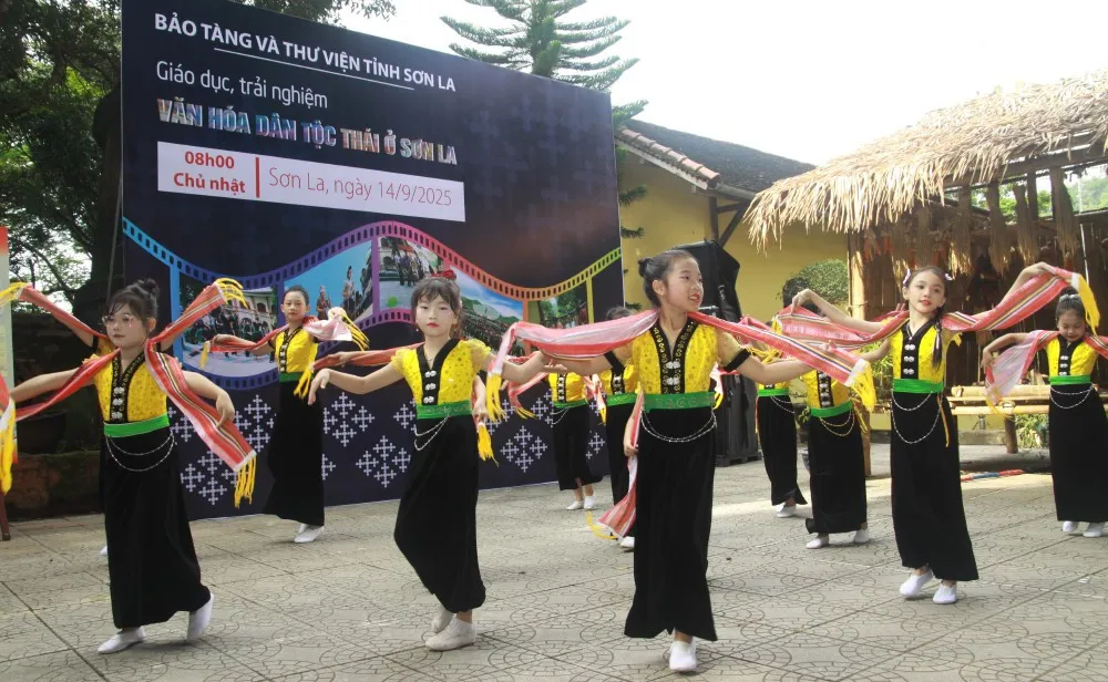 Trải nghiệm văn hóa dân tộc Thái tại Sơn La