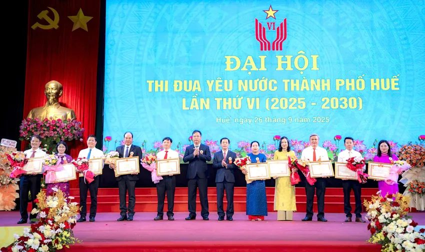Huế: đưa phong trào thi đua yêu nước phát triển cả về chiều rộng và chiều sâu