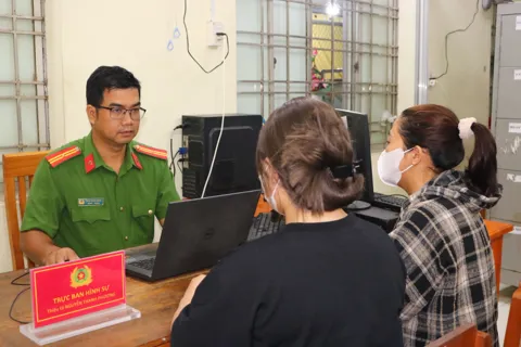 Đồng Tháp: tin lời dụ dỗ, thiếu nữ 14 tuổi suýt sập bẫy “việc nhẹ lương cao”