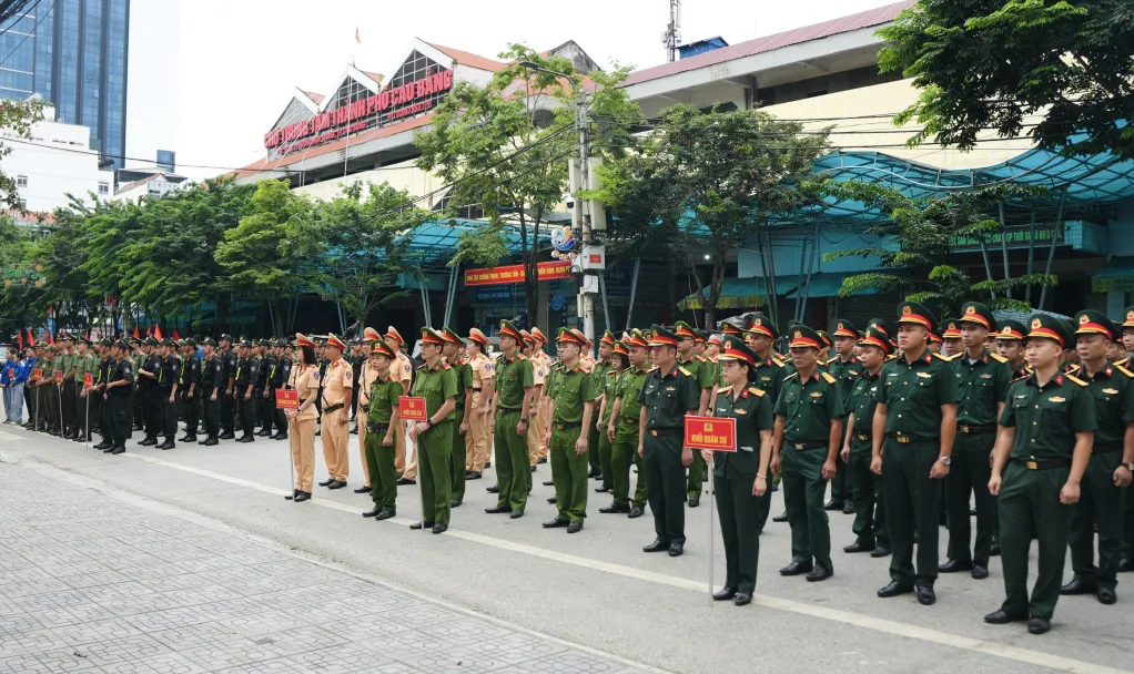 Lễ ra quân bảo vệ an ninh, an toàn Đại hội đại biểu Đảng bộ tỉnh Cao Bằng lần thứ XX