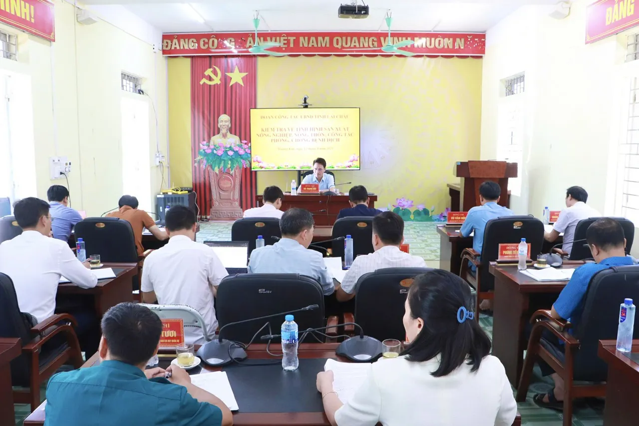 Lai Châu: Đoàn công tác UBND tỉnh kiểm tra tại xã Mường Kim