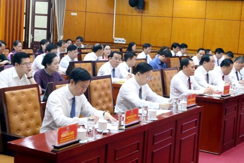 Xem xét, thảo luận nhiều nội dung quan trọng