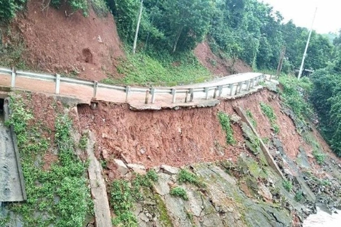 Quảng Trị: 1 căn nhà sập hoàn toàn, 23 căn tốc mái do bão số 3