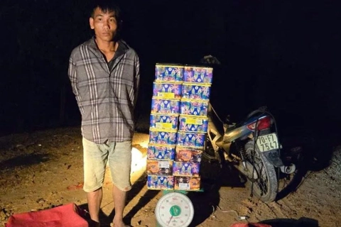 Tây Ninh: bắt quả tang đối tượng vận chuyển 56kg pháo lậu ở khu vực biên giới