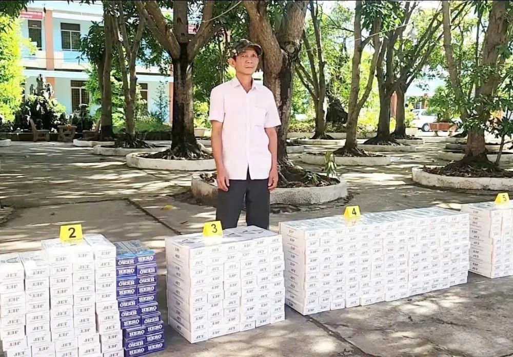 Long An: bắt giữ đối tượng vận chuyển hàng nghìn bao thuốc lá lậu