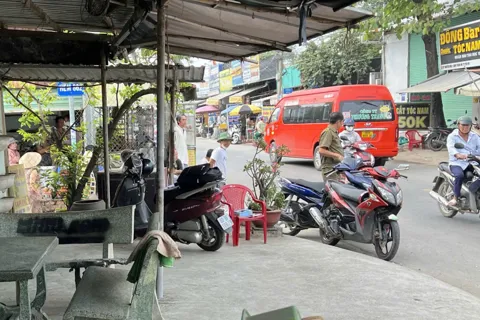 TP Hồ Chí Minh: điều tra nguyên nhân người đàn ông tử vong trước cửa nhà dân