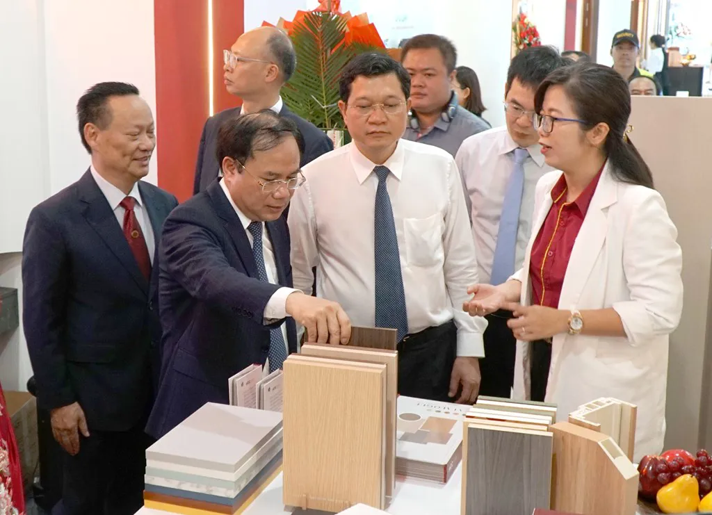 Triển lãm quốc tế Vietbuild Đà Nẵng 2025: gần 900 gian hàng giới thiệu sản phẩm tiên tiến