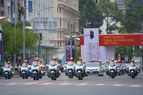 Diễn tập chuyên nghiệp chương trình “Vinh quang Công an Nhân dân Việt Nam”