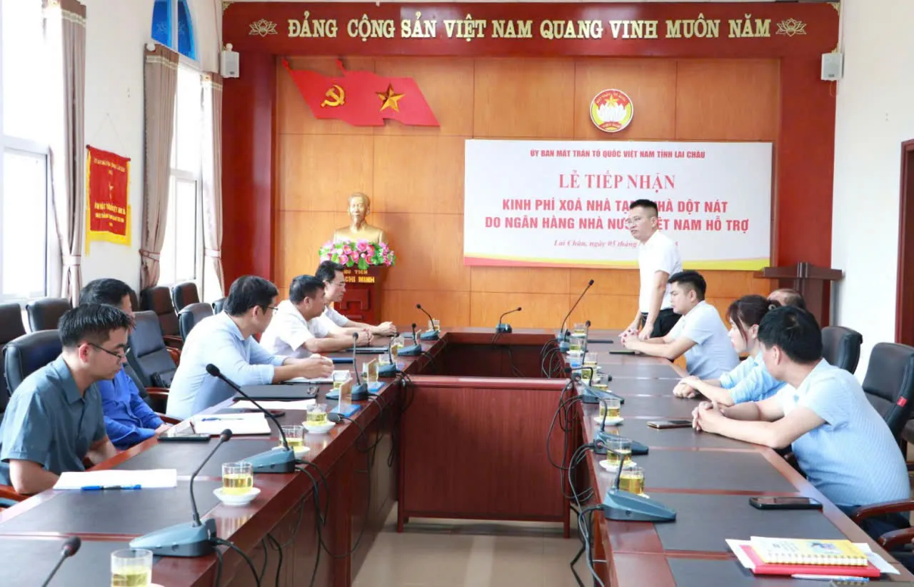 Lai Châu: tiếp nhận kinh phí xóa nhà tạm, nhà dột nát