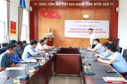 Lai Châu: tiếp nhận kinh phí xóa nhà tạm, nhà dột nát
