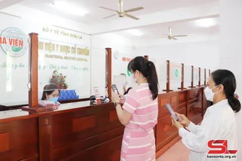 Ngành y tế tỉnh Sơn La: chuyển đổi số, cải cách hành chính hướng tới sự hài lòng của người dân