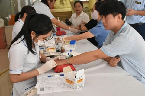 Điện Biên: tôn vinh người hiến máu tiêu biểu