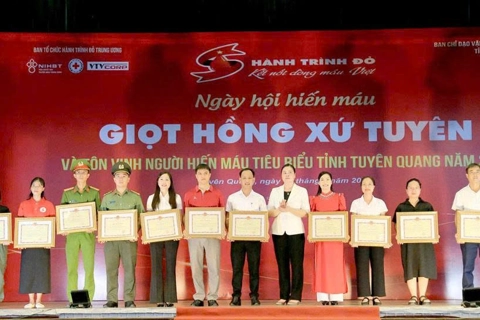 Tuyên Quang: gần 2.000 người tham gia hiến máu tình nguyện