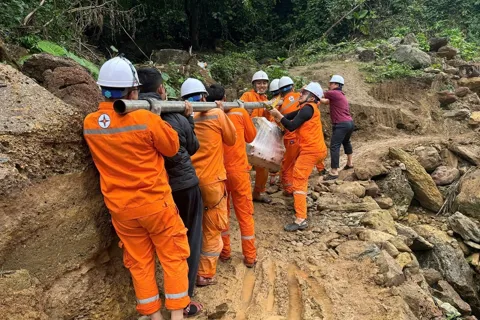 EVN hoàn thành vượt tiến độ xóa "vùng lõm" điện, sóng tại 129 thôn bản