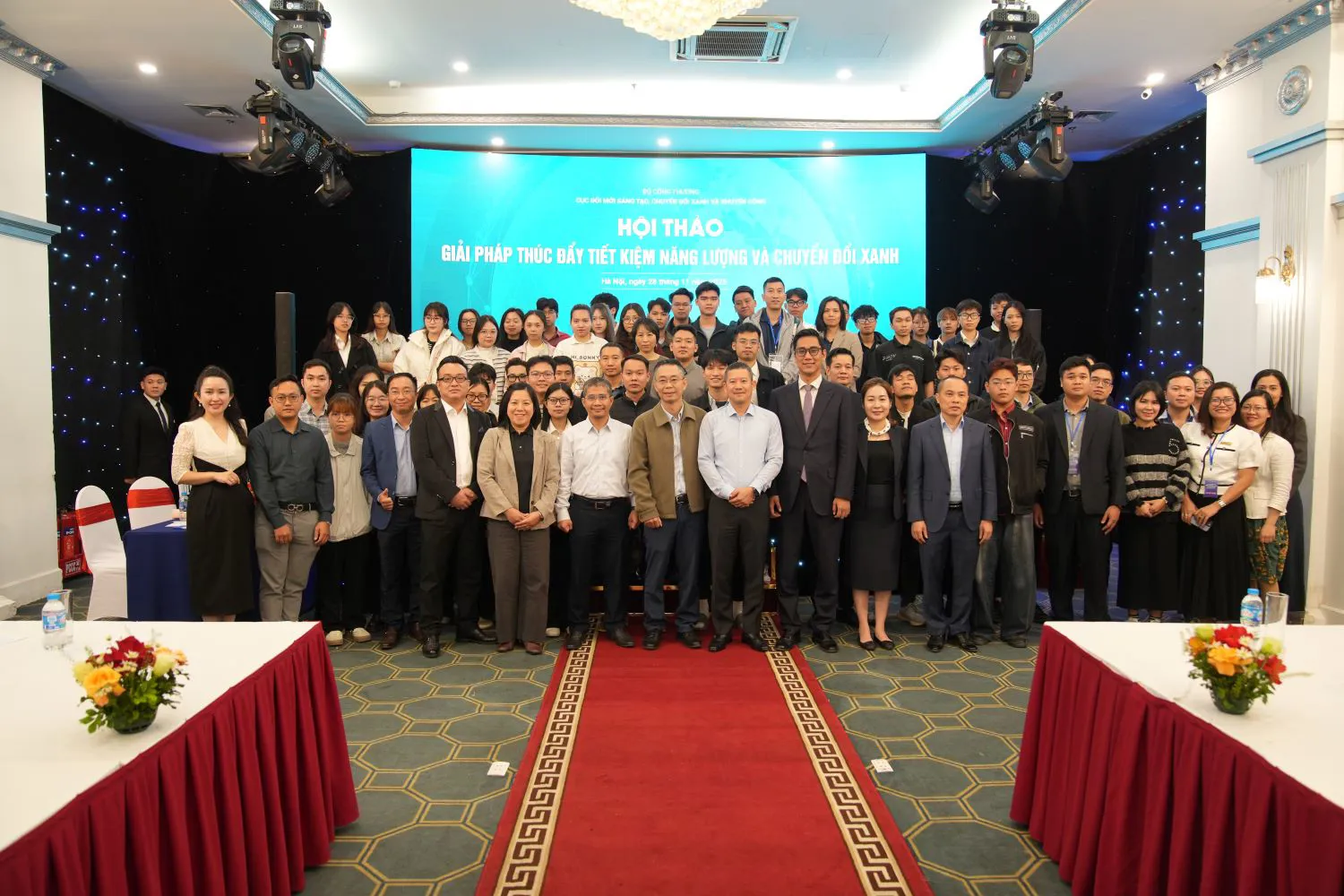 Gợi mở cho doanh nghiệp tiết kiệm năng lượng và chuyển đổi xanh