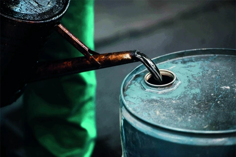 Giá xăng dầu hôm nay 7/5: tăng tốc