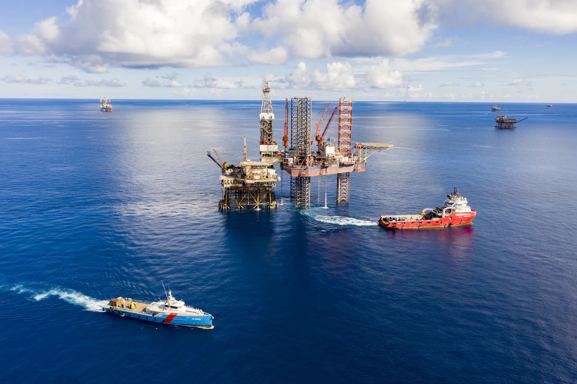 Petrovietnam vượt khó thích ứng linh hoạt, giữ nhịp tăng trưởng