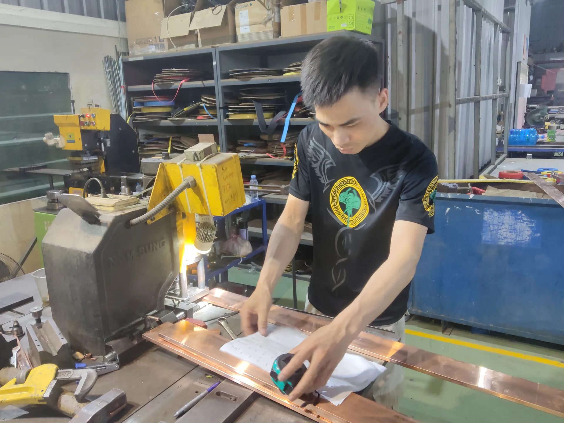 Định vị lại công nghiệp chế biến, chế tạo: Gia tăng giá trị trong chuỗi cung ứng toàn cầu