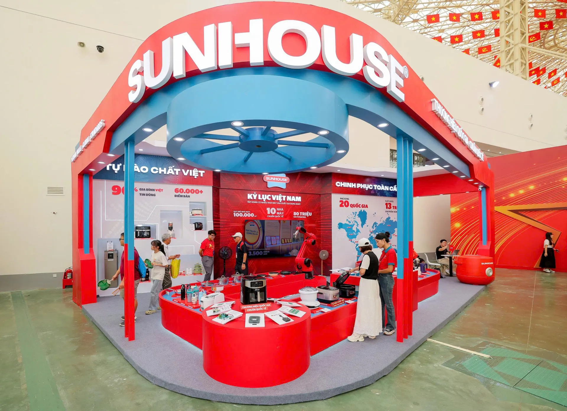 SUNHOUSE gây bất ngờ khẳng định vị thế với năng lực sản xuất vi mạch