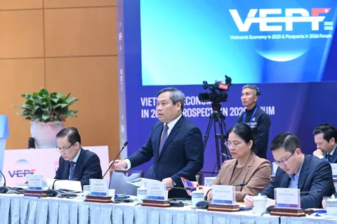 Chủ tịch UBND TP Hà Nội Vũ Đại Thắng: Tiếp tục tập trung nguồn lực cho các ngành dịch vụ, trong đó, du lịch được xác định là điểm sáng