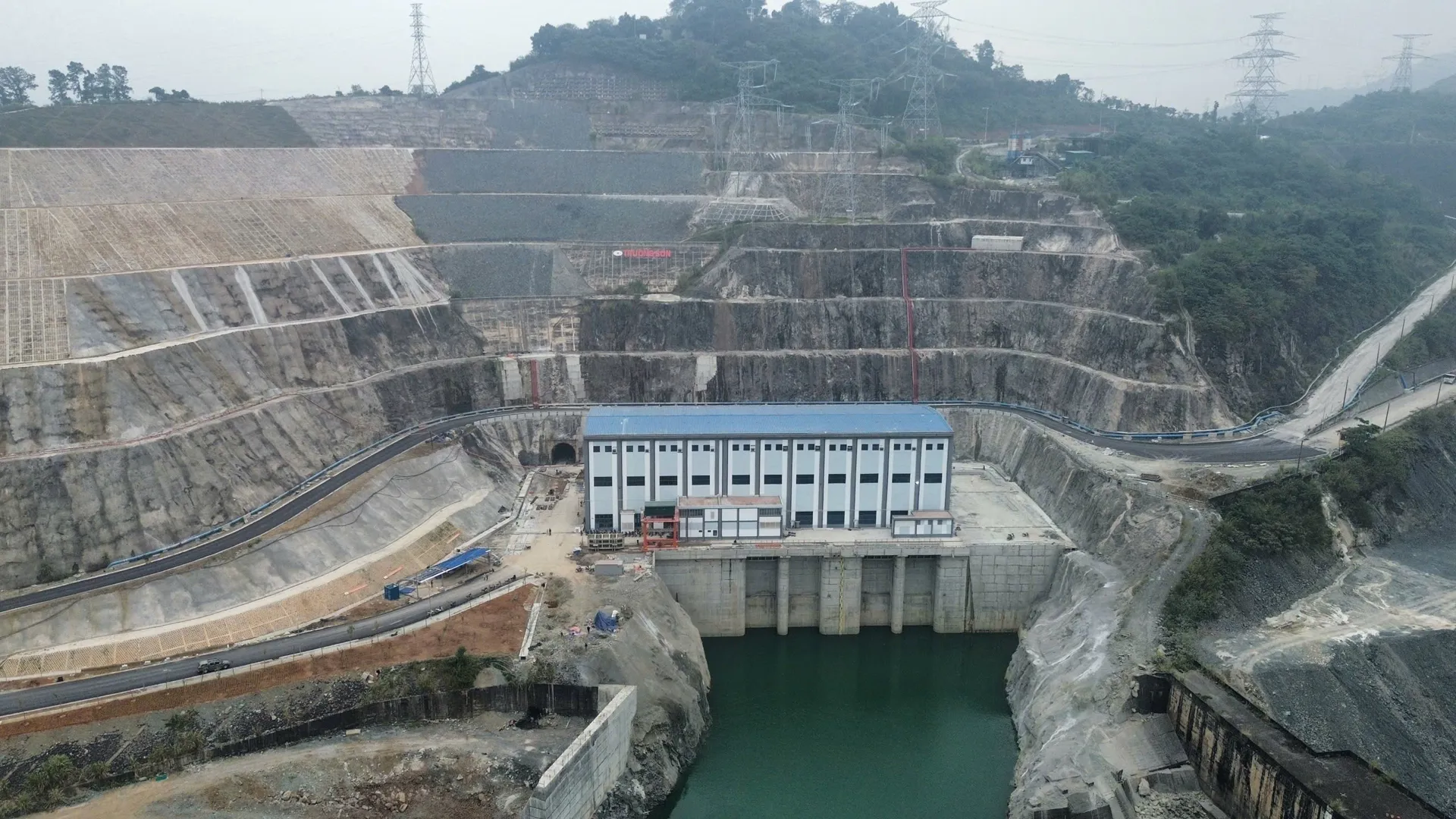 EVN khởi công và khánh thành nhiều dự án, công trình quy mô lớn