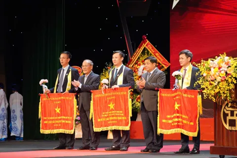 Tôn vinh hơn 100 doanh nhân, doanh nghiệp Thăng Long tiêu biểu 2025