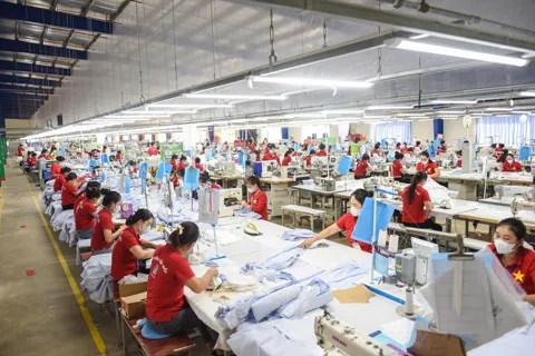 Vinatex: Tất cả các ngành chính trong chuỗi dệt may đều có lãi tốt